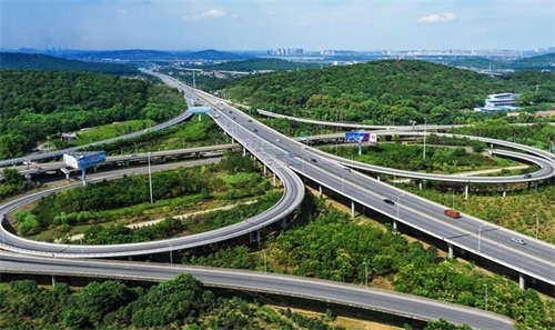 叶县钢筋套筒应用于高速公路